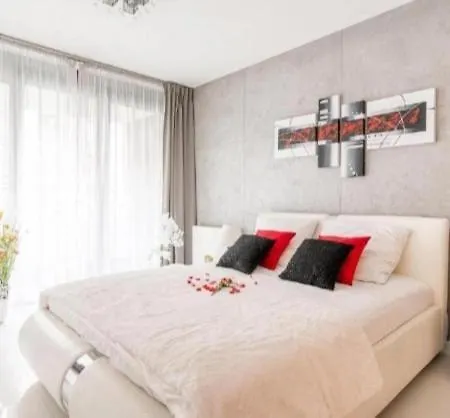 The Appartement *